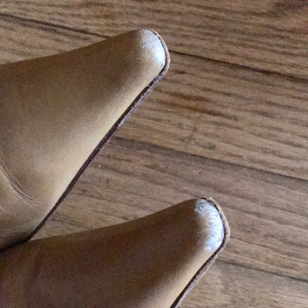 Kenneth Cole Vero Cuoio Size 7.5 Heels - Picture 2 of 4